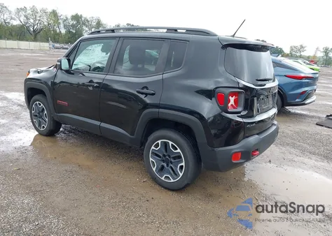 2015 Jeep Renegade Trailhawk из США, поврежденный, VIN ZACCJBCT4FPB36193